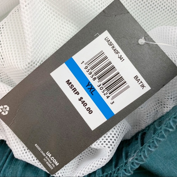 Under Armour New boy's XL striped board short swim trunks - Picture 3 of 8